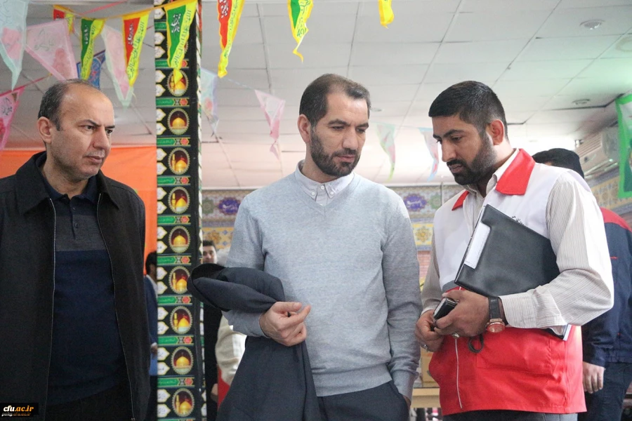 اهدای خون توسط دانشجومعلمان پردیس آیت الله خامنه ای، به همراه سرپرست دانشگاه فرهنگیان استان و سرپرست پردیس 3