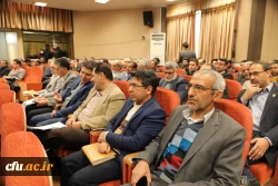  تحلیل اطلاعات در روزگار تحمیل اطلاعات و توجیه جوانان مهمترین کار است
 7