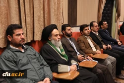  تحلیل اطلاعات در روزگار تحمیل اطلاعات و توجیه جوانان مهمترین کار است
 12