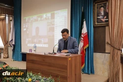  تحلیل اطلاعات در روزگار تحمیل اطلاعات و توجیه جوانان مهمترین کار است
 18