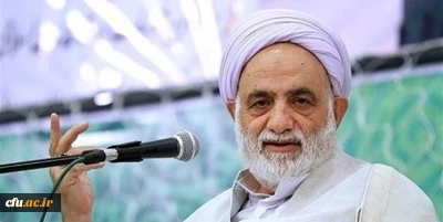 حجت الاسلام والمسلمین محسن قرائتی در هفتمین اجلاس استانی نماز در دانشگاه فرهنگیان استان کرمان بیان کرد:

باید حق نماز را ادا کنیم و در ادارات مسئولان صف اول نماز باشند.