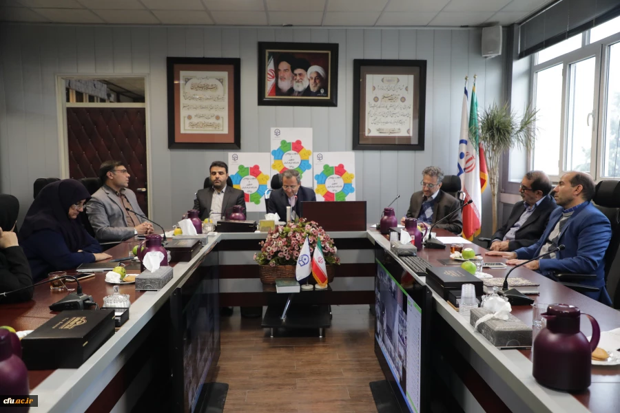 سخنرانی دکتر طاهری­ نیا، معاون پژوهش و فناوری دانشگاه در بزرگداشت مراسم هفته کتاب در دانشگاه فرهنگیان 5