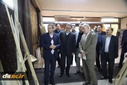 برگزاری نمایشگاه کاریکاتور با موضوع کتاب با حضور دکتر خنیفر در سازمان مرکزی دانشگاه 8