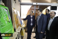 برگزاری نمایشگاه کاریکاتور با موضوع کتاب با حضور دکتر خنیفر در سازمان مرکزی دانشگاه 10