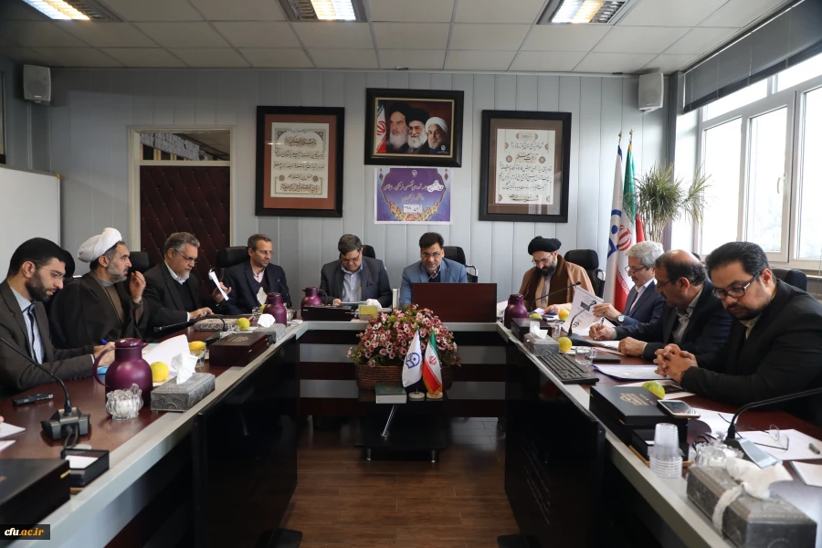 دکتر خنیفر: قرآن کتابی است که هم قانون اساسی ماست و هم اساس قانونی ماست. 2