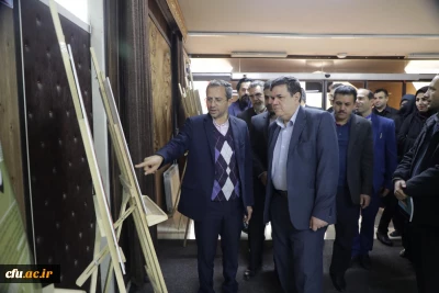 برگزاری نمایشگاه کاریکاتور با موضوع کتاب با حضور دکتر خنیفر در سازمان مرکزی دانشگاه
