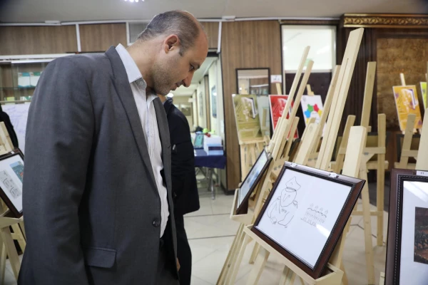 برگزاری نمایشگاه کاریکاتور با موضوع کتاب با حضور دکتر خنیفر در سازمان مرکزی دانشگاه
 33