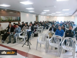 همایش انگیزه های معلمی و جذابیت های فیزیک