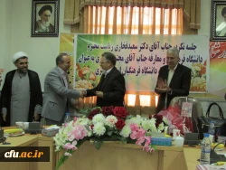 در دانشگاه فرهنگیان استان مرکزی برگزار شد

مراسم تکریم و معارفه سرپرست امور پردیس های استان مرکزی 9