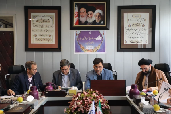 دکتر خنیفر: قرآن کتابی است که هم قانون اساسی ماست و هم اساس قانونی ماست. 5