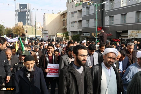 راهپیمایی مسئولین اساتید ودانشجویان دانشگاه فرهنگیان استان به همراه مردم انقلابی وهمیشه درصحنه قزوین علیه اغتشاش گران وآشوبگران واربابان آنها 3