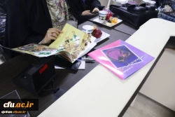 به همت واحد پژوهش امام جعفر صادق(ع) نشست نقد و بررسی ادبیات کودکان برگزار گردید