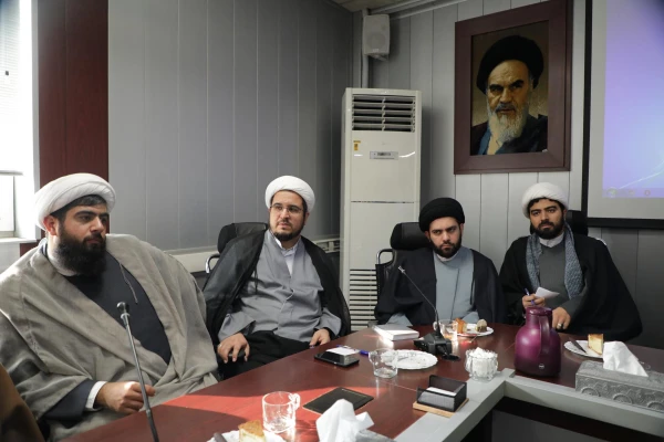 نماز به دانشجومعلمان بصیرت می دهد 5