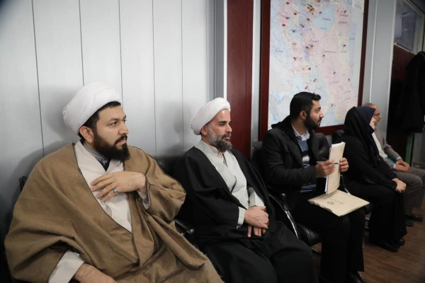 نماز به دانشجومعلمان بصیرت می دهد 9