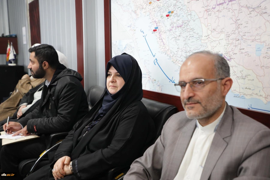 نماز به دانشجومعلمان بصیرت می دهد 10