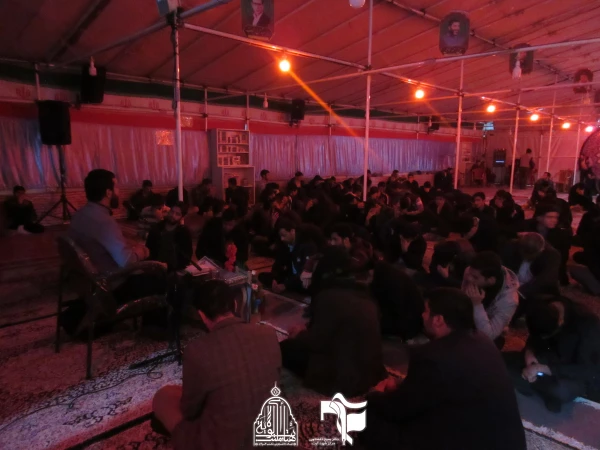 زیارت مزار مطهر شهید حججی توسط دانشجویان دانشگاه فرهنگیان استان اصفهان