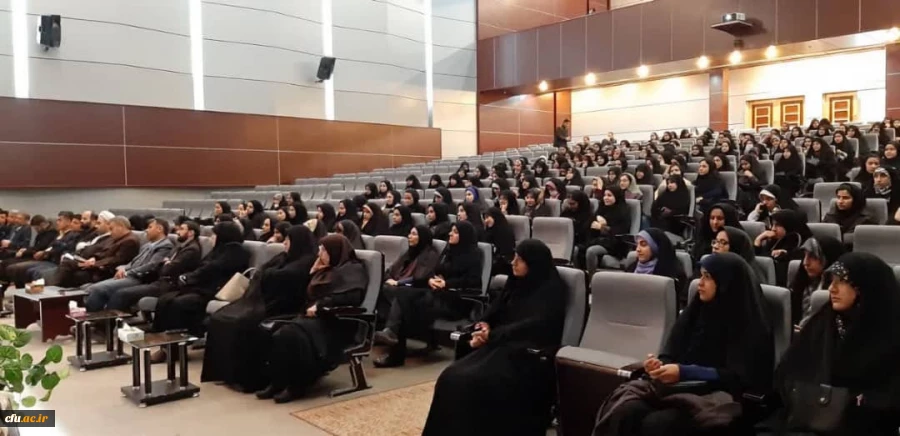 برگزاری همایش هفته بسیج باحضور اساتید ،کارکنان دانشگاه ودانشجویان پردیس بنت الهدی صدرقزوین بامحوریت بانوی طراز اول نسل چهارم لنقلاب اسلامی 2