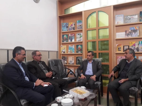 دیدار مسئولین دانشگاه فرهنگیان یزد با مدیر عامل مجمع خیرین مدرسه ساز استان 3