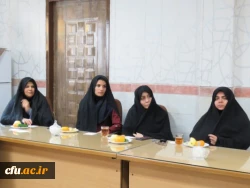 نشست صمیمانه مسئولان مدیریت امور پردیس های استان یزد با کارکنان پردیس حضرت فاطمه الزهرا(س) 10