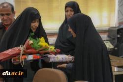 نشست صمیمانه مسئولان مدیریت امور پردیس های استان یزد با کارکنان پردیس حضرت فاطمه الزهرا(س) 11