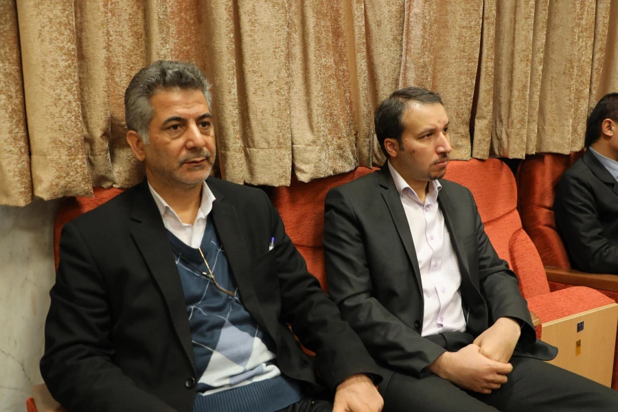 معلم یک مدیر آموزشی قوی است 5