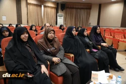 معلم یک مدیر آموزشی قوی است 7