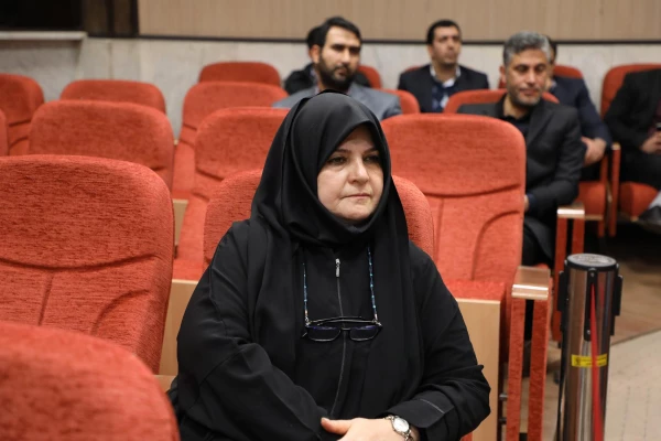 معلم یک مدیر آموزشی قوی است 11