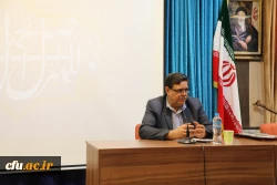 معلم یک مدیر آموزشی قوی است 14