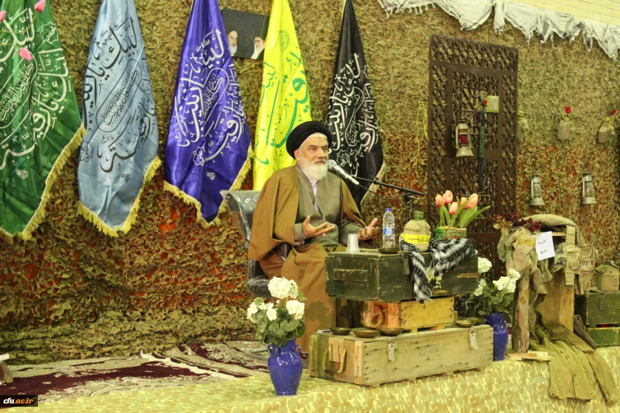 ویژه برنامه باشکوه هفته بسیج در پردیس حضرت معصومه(س)  استان قم برگزار شد.