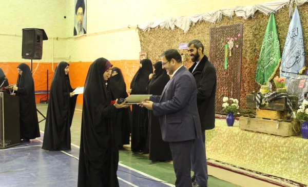 ویژه برنامه باشکوه هفته بسیج در پردیس حضرت معصومه(س)  استان قم برگزار شد.