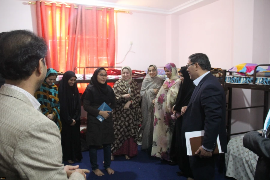 بازدید دکتر انصاری راد معاون دانشجویی دانشگاه فرهنگیان از پردیس ها و واحدهای تابعه دانشگاه فرهنگان هرمزگان 3