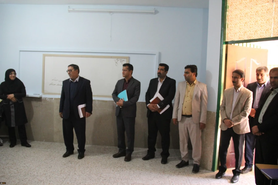 بازدید دکتر انصاری راد معاون دانشجویی دانشگاه فرهنگیان از پردیس ها و واحدهای تابعه دانشگاه فرهنگان هرمزگان 4