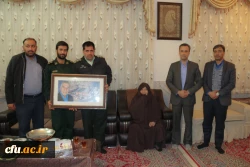 حضور سرپرست دانشگاه فرهنگیان یزد در منزل چهار شهید دفاع مقدس 14