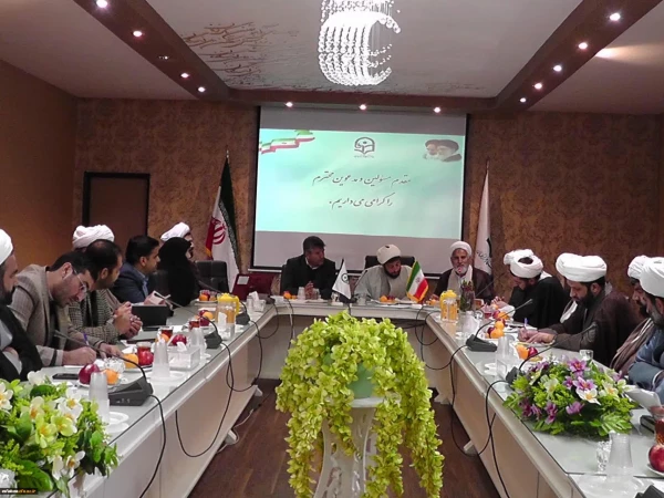 نشست مسئولان دفاتر نهاد نمایندگی مقام معظم رهبری در دانشگاه های استان اصفهان