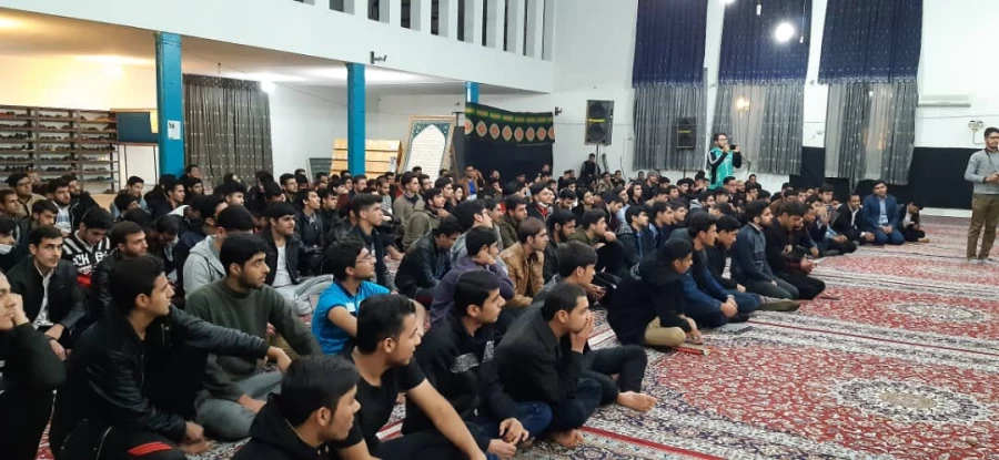 جلسه پرسش و پاسخ دانشجو معلمان با مسئولین استانی دانشگاه فرهنگیان استان فارس 8