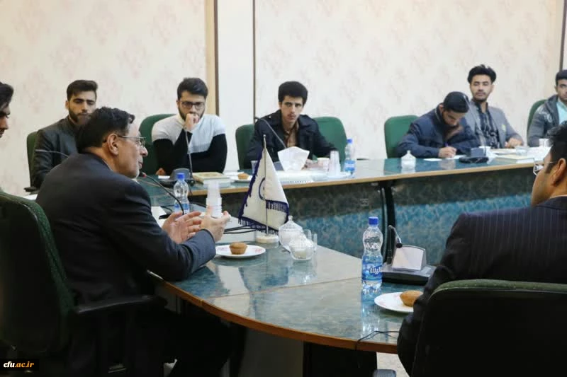 نشست هم اندیشی دانشجومعلمان با حضور نماینده مجلس شورای اسلامی