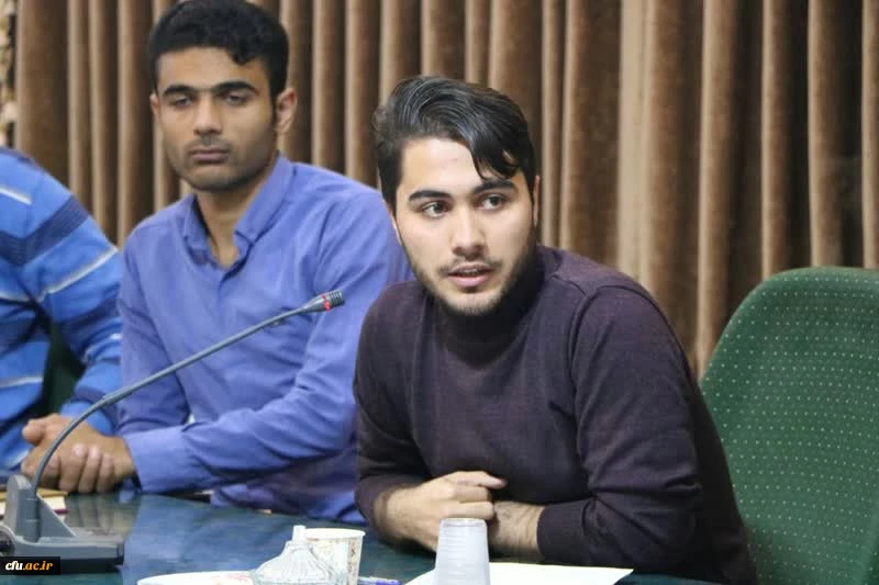 نشست هم اندیشی دانشجومعلمان با حضور نماینده مجلس شورای اسلامی