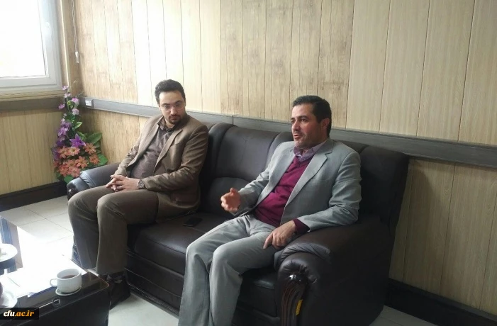 دکتر حمید رضا مشهدی رئیس دانشگاه فرهنگیان استان قزوین بامهندس فرشاد پیله چی رئیس جهاددانشگاهی استان دیدار وگفتگو کرد. 3
