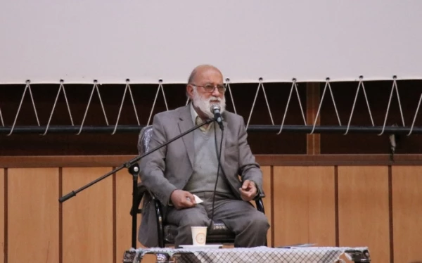 مهندس چمران در جمع دانشجویان بسیجی دانشگاه های استان در دانشگاه فرهنگیان کرمان