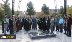 غبار روبی قبور مطهر شهدای گمنام دانشگاه فرهنگیان کرمان به مناسبت هفته بسیج