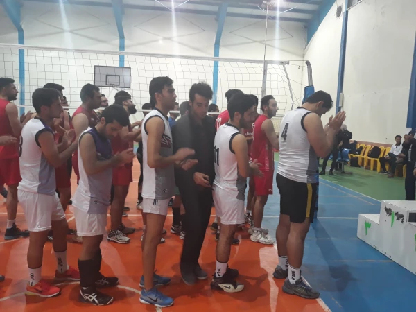 کسب عنوان نایب قهرمانی رشته والیبال دانشجویان پردیس امام محمد باقر(ع) در دومین المپیاد ورزشی دانشگاه ها و موسسات آموزش عالی خراسان شمالی در آذرماه 98 2