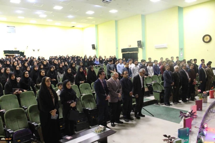 با حضور رئیس دانشگاه فرهنگیان استان بوشهر

آئین بزرگداشت هفته کتاب و کتابخوانی برگزار شد 3