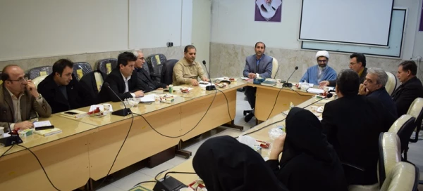 ششمین جلسه هم اندیشی اساتید و نخبگان دانشگاه فرهنگیان کرمانشاه برگزارشد 3