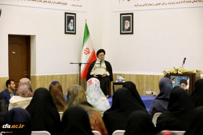 به مناسبت هفته فرهنگی در دانشگاه فرهنگیان:

دیدار دانشجومعلمان پردیس امام خمینی(ره) گرگان با حضرت آیت الله نورمفیدی