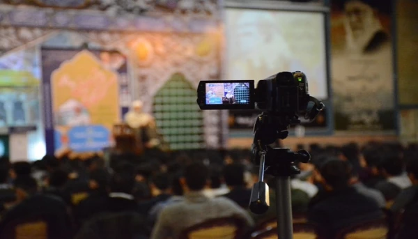 همایش گفتمان دینی در دانشگاه با سخنرانی حجت الاسلام و المسلمین قرائتی برگزار شد 4