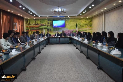 به مناسبت روز دانشجو و در دانشگاه فرهنگیان استان اصفهان برگزار شد:

نشست ریاست دانشگاه با اعضای شورای صنفی دانشجویان و مدیرمسئولان نشریات دانشجویی