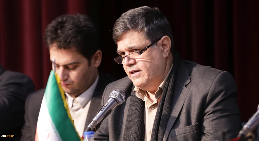 دانشجو نبض همیشه بیدار جامعه است
 2