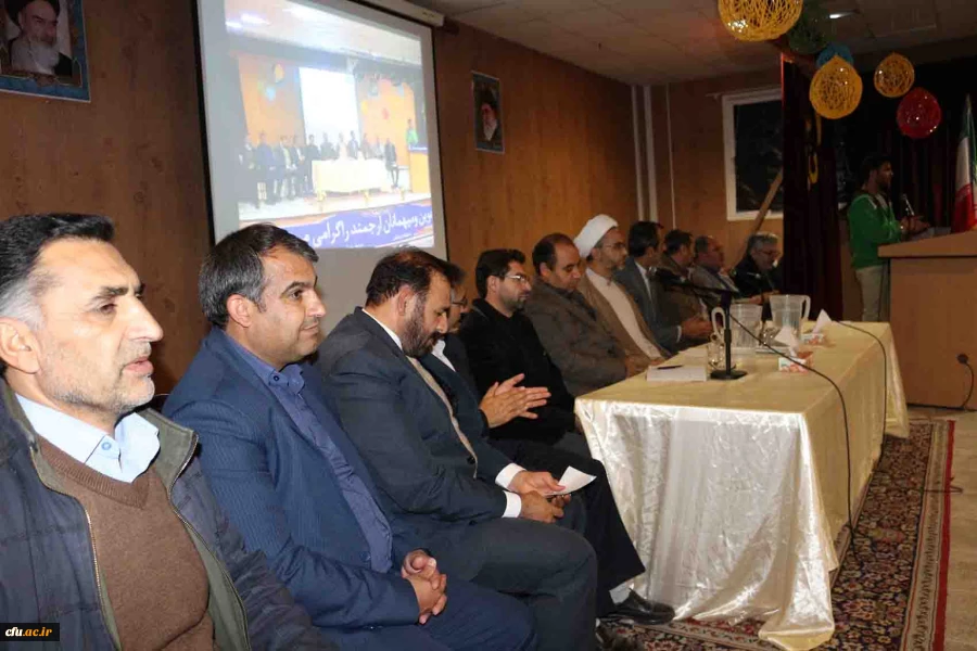 درخواست های صریح دانشجو معلمان پردیس های خراسان شمالی در نشست پرسش و پاسخ دانشجویی به مناسبت 16 آذر (روز دانشجو) 3