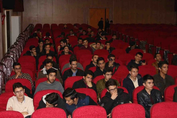 درخواست های صریح دانشجو معلمان پردیس های خراسان شمالی در نشست پرسش و پاسخ دانشجویی به مناسبت 16 آذر (روز دانشجو) 6