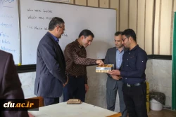 حضور مدیر استانی دانشگاه فرهنگیان یزد در کلاس های درس و تبریک روز دانشجو به دانشجو معلمان 5